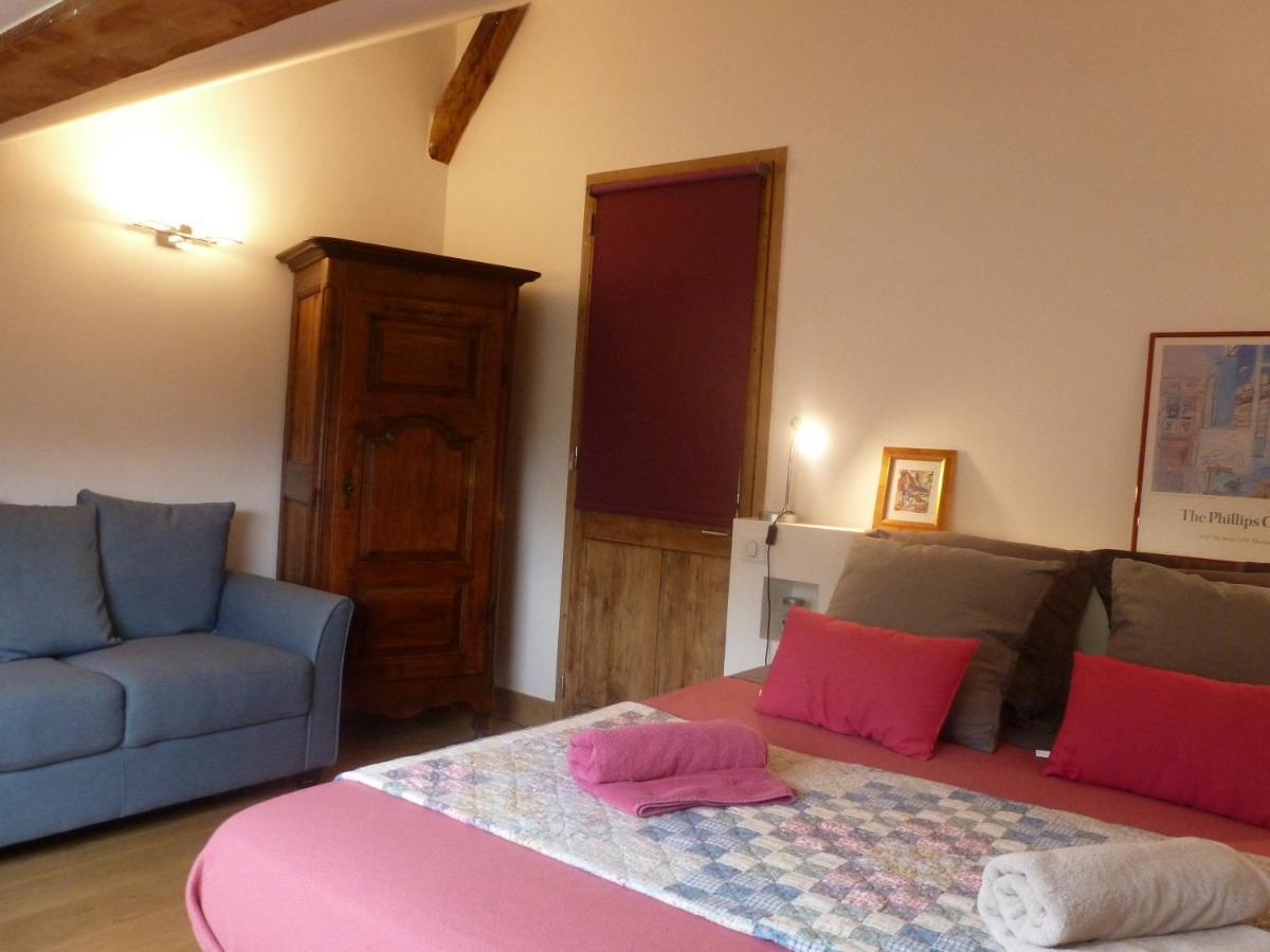 Au Cheval Blanc - Appartements Et Chambres D'Hotes Albertville Ngoại thất bức ảnh